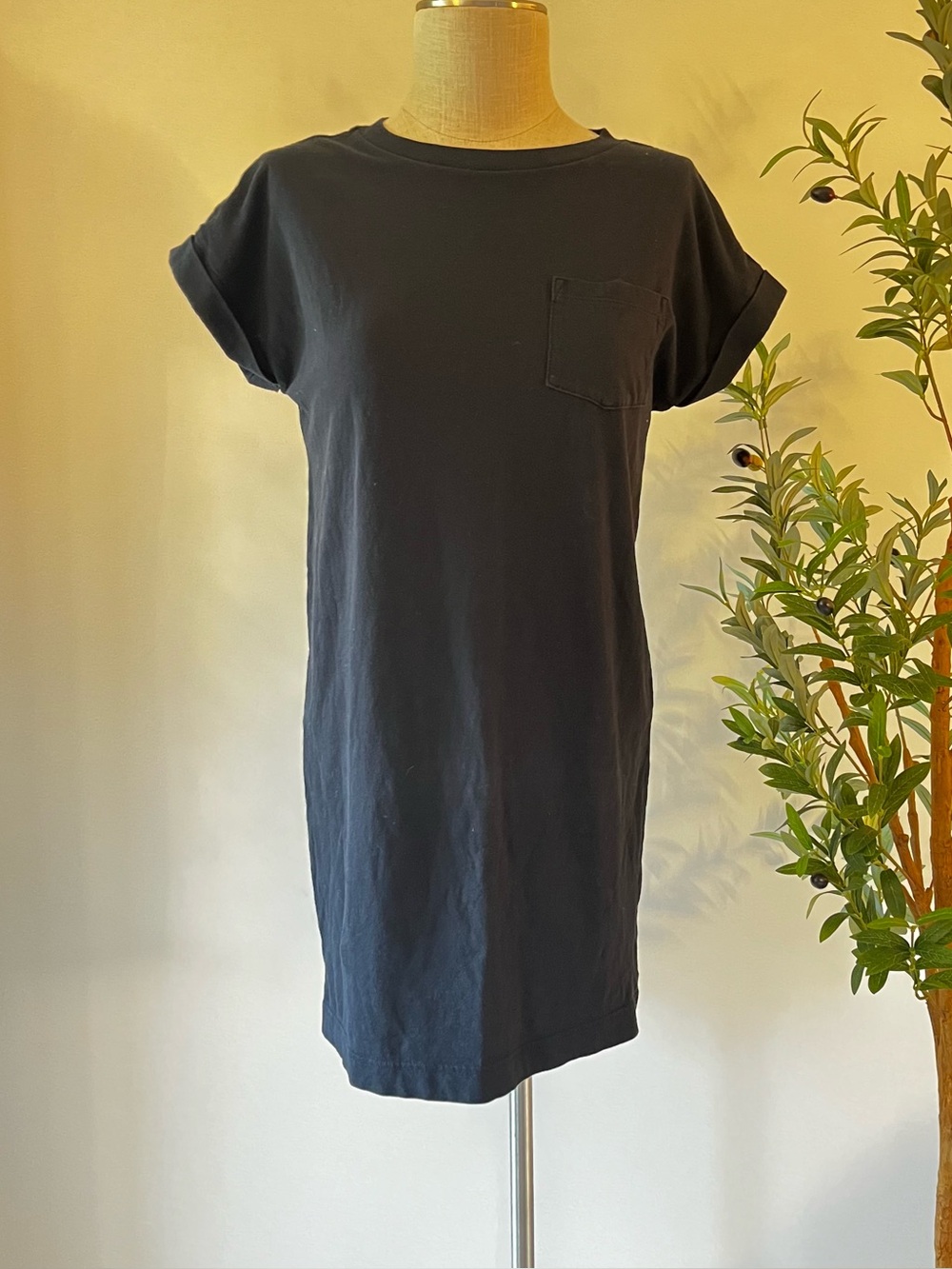 Gap Classic Black T-Shirt Dress with Pocket
